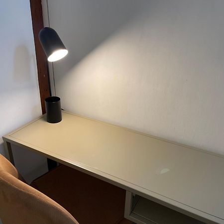 Estudio En Madrid Extérieur photo